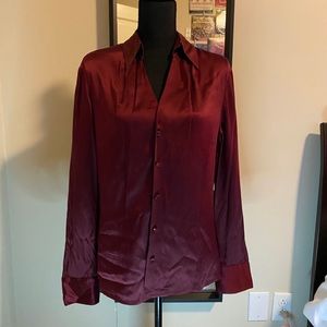 Women’s button down tops